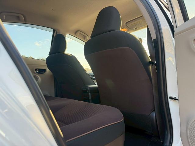 アクア Ｇ　ナビ　ＥＴＣ　キーレス　電動格納ミラー　アイドリングストップ　衝突安全ボディ　横滑り防止システム（47枚目）