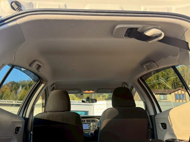 アクア Ｇ　ナビ　ＥＴＣ　キーレス　電動格納ミラー　アイドリングストップ　衝突安全ボディ　横滑り防止システム（52枚目）