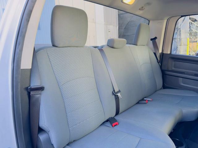 ダッジ・ラム 　４ＷＤ　積載３００ｋｇ　ナビ　サイドステップ　クルーズコントロール　オートライト　オートエアコン　ステアリングスイッチ　フロントフォグライト　トノカバー付き（61枚目）