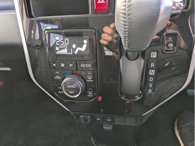 タンク カスタムＧ　両側パワースライド　純正ナビ　ＴＶ　Ｂカメラ　ＬＥＤヘッドライト　シートヒーター　クルコン（25枚目）