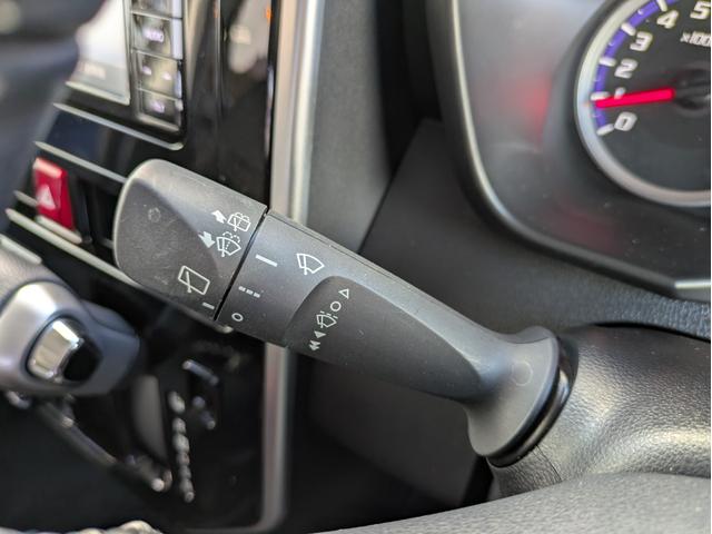 タンク カスタムＧ　両側パワースライド　純正ナビ　ＴＶ　Ｂカメラ　ＬＥＤヘッドライト　シートヒーター　クルコン（27枚目）