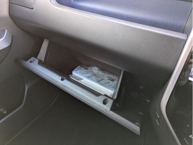 タンク カスタムＧ　両側パワースライド　純正ナビ　ＴＶ　Ｂカメラ　ＬＥＤヘッドライト　シートヒーター　クルコン（32枚目）