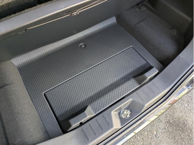 タンク カスタムＧ　両側パワースライド　純正ナビ　ＴＶ　Ｂカメラ　ＬＥＤヘッドライト　シートヒーター　クルコン（42枚目）