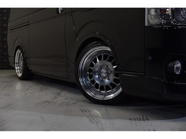スーパーGL ダークプライムII 6型 ハイエース ガソリン車 ESSEX アルミホイール ローダウン リーガルフェンダー シートカバー 7インチナビゲーション ETC バックカメラ ベッドキット(3枚目)