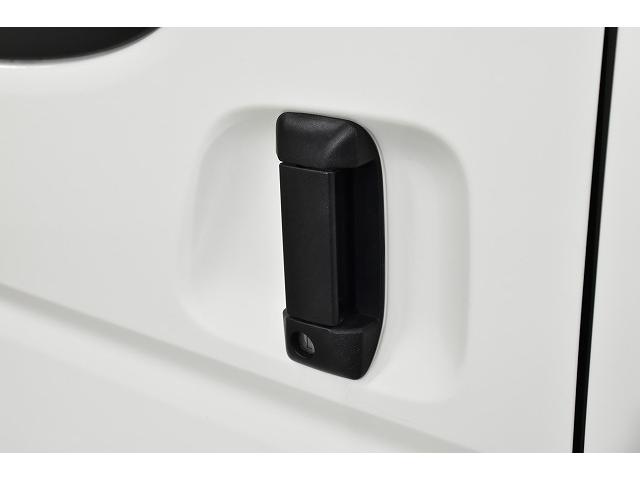ハイエースバン ロングDX GLパッケージ LEDヘッドランプ/イージークローザー/SRSエアバック/自動防眩インナーミラー(バックカメラ内臓)/EC-17ブラックポリッシュ/ローダウン/バッドパネル/シートカバー/ベッドキット/(13枚目)