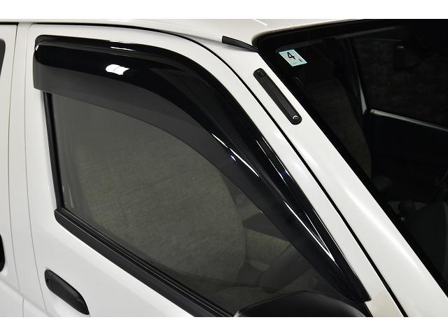 TOYOTA HIACE VAN LONG DX