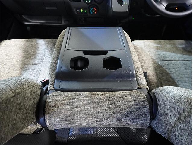 TOYOTA HIACE VAN LONG DX