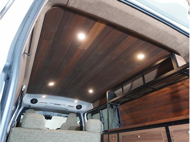 TOYOTA HIACE VAN LONG DX