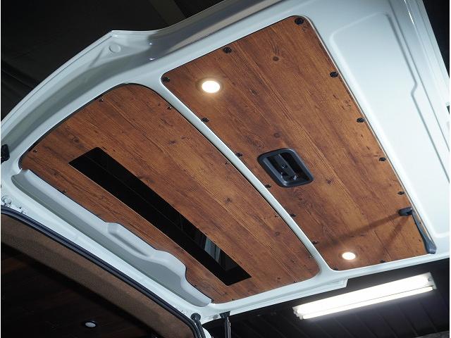 TOYOTA HIACE VAN LONG DX