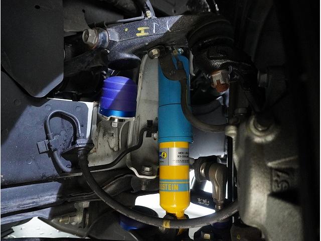 ハイエースバン スーパーＧＬ　ダークプライムＩＩ　パノラミックビューモニター／両側パワースライドドア／ＡＬＩＰＮＥ１１インチナビ／ＡＬＩＰＮＥフリップダウンモニター／床フローリング／天井スピーカー／リアクーラーコントローラー（76枚目）