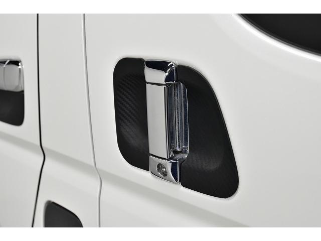 ハイエースバン スーパーGL ダークプライムII パノラミックビューモニター・デジミラ・寒冷地仕様・ナイトロパワーH12ショットガン16インチ・ESSEXフロントバンパーガード・ALPINE BIGX Fモニター・ドライブレコーダー・ベッドキット(35枚目)