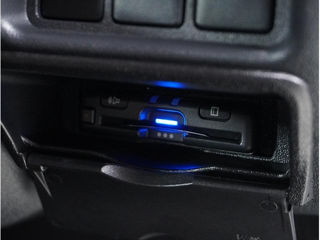 ハイエースバン スーパーGL ダークプライムII パノラミックビューモニター・デジミラ・寒冷地仕様・ナイトロパワーH12ショットガン16インチ・ESSEXフロントバンパーガード・ALPINE BIGX Fモニター・ドライブレコーダー・ベッドキット(48枚目)