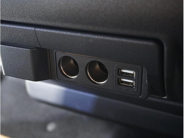 ハイエースバン スーパーGL ダークプライムII パノラミックビューモニター・デジミラ・寒冷地仕様・ナイトロパワーH12ショットガン16インチ・ESSEXフロントバンパーガード・ALPINE BIGX Fモニター・ドライブレコーダー・ベッドキット(61枚目)