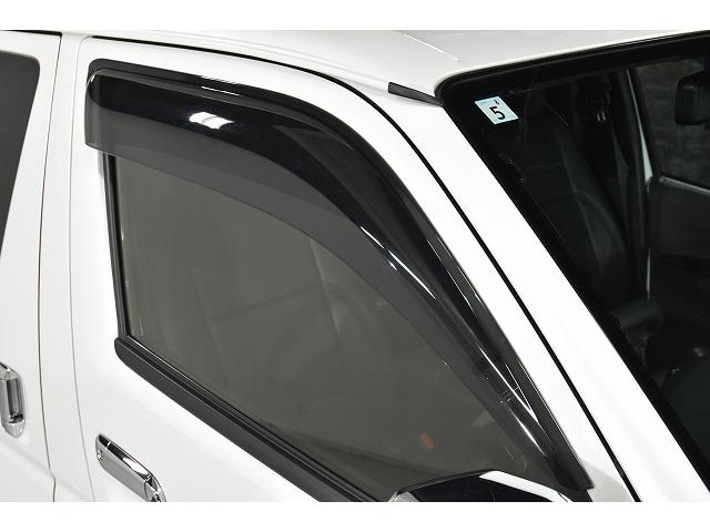 ハイエースバン スーパーGL ダークプライムII 両側電動パワースライドドア・パノラミックビューモニター・デジミラ・ESSEX ENCB-17ブラック・FスポイラーVer4・2インチLD・シートカバー・ベットキット・Panasonicナビ・ETC(12枚目)