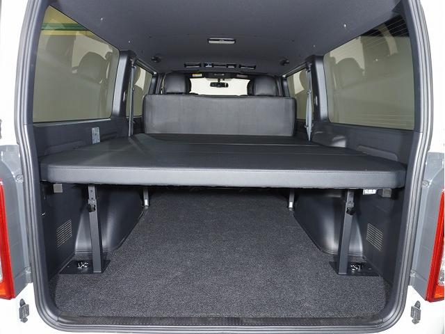 ハイエースバン スーパーGL ダークプライムII LEDヘッドライト/自動防眩インナーミラー/ENCS-18ブラックポリッシュ/フロントスポイラー/ベッドキット/ハイグレードシートカバー/カロッツエリア楽ナビ(61枚目)