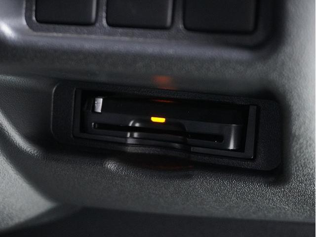 ハイエースバン スーパーGL ダークプライムII パノラミックビューモニター/デジタルインナーミラー/ダイアトーン7インチナビ/ENCB17 ハイパーグロス/フローリング施工/フロントスポイラー/カスタムベットキット(38枚目)