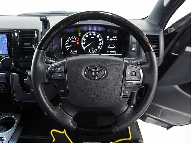 ハイエースバン スーパーGL ダークプライムII パノラミックビューモニター/デジタルインナーミラー/ダイアトーン7インチナビ/ENCB17 ハイパーグロス/フローリング施工/フロントスポイラー/カスタムベットキット(42枚目)