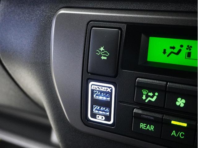 ハイエースバン スーパーGL ダークプライムII パノラミックビューモニター/デジタルインナーミラー/ダイアトーン7インチナビ/ENCB17 ハイパーグロス/フローリング施工/フロントスポイラー/カスタムベットキット(51枚目)