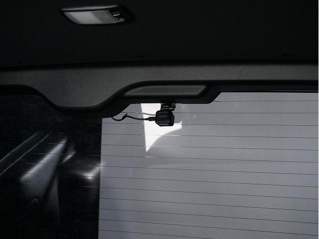 ハイエースバン スーパーGL ダークプライムII パノラミックビューモニター/デジタルインナーミラー/ダイアトーン7インチナビ/ENCB17 ハイパーグロス/フローリング施工/フロントスポイラー/カスタムベットキット(57枚目)