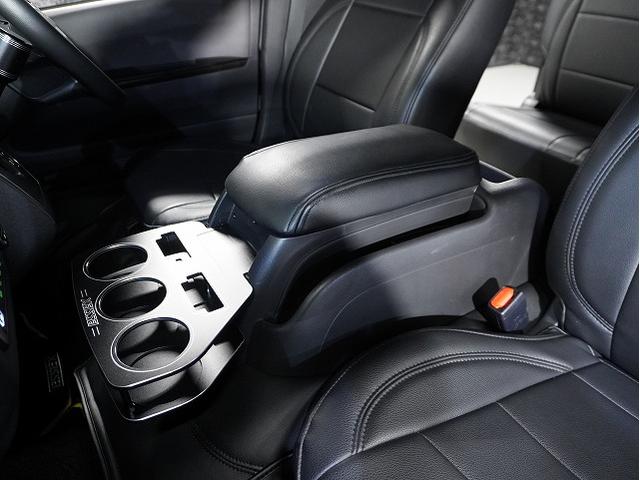 ハイエースバン スーパーGL ダークプライムII パノラミックビューモニター/デジタルインナーミラー/ダイアトーン7インチナビ/ENCB17 ハイパーグロス/フローリング施工/フロントスポイラー/カスタムベットキット(60枚目)