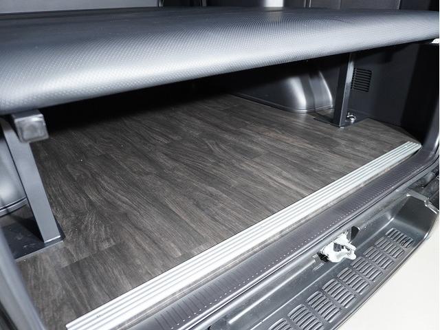 ハイエースバン スーパーGL ダークプライムII パノラミックビューモニター/デジタルインナーミラー/ダイアトーン7インチナビ/ENCB17 ハイパーグロス/フローリング施工/フロントスポイラー/カスタムベットキット(69枚目)