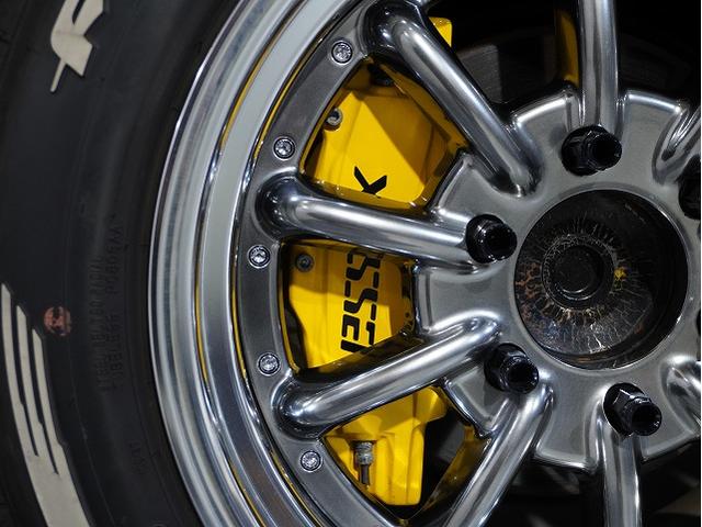 ハイエースバン スーパーGL ダークプライムII パノラミックビューモニター/デジタルインナーミラー/ダイアトーン7インチナビ/ENCB17 ハイパーグロス/フローリング施工/フロントスポイラー/カスタムベットキット(72枚目)