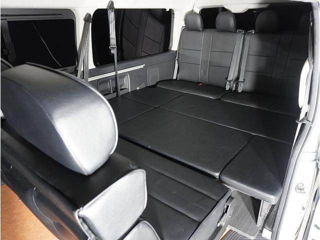 ハイエースワゴン ＧＬ　・キャンピング・ベットキットＶ内装架装車・ＡＬＰＩＮＥ１１インチナビ・ＡＬＰＩＮＥ１０．１インチモニター・ＥＳＳＥＸホイール　ＥＷ－１７・１４段ショック・ＬＥＤヘッドランプ・パワスラ・ＰＶＭ・デジミラ（64枚目）