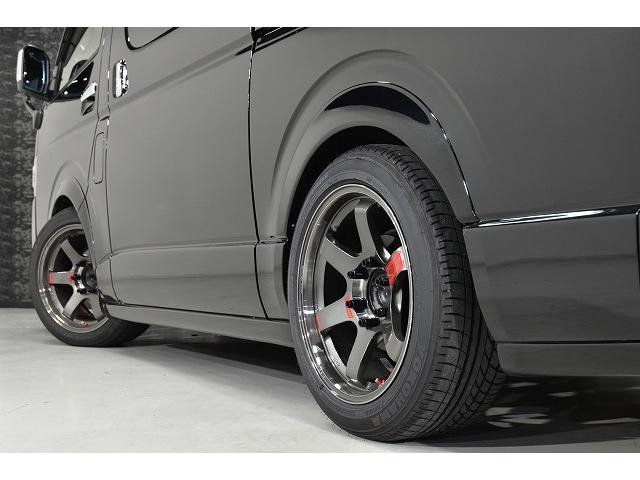 ハイエースバン スーパーGL ダークプライムII パノラミックビューモニター/14段ショックアブソーバー/スタビライザー/天井スピーカー/Aピラースピーカー/2インチローダウン/ボルクレーシング/エンジンルームカバー(28枚目)