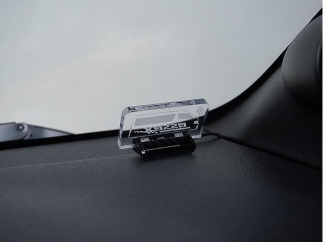 ハイエースバン スーパーGL ダークプライムII パノラミックビューモニター/14段ショックアブソーバー/スタビライザー/天井スピーカー/Aピラースピーカー/2インチローダウン/ボルクレーシング/エンジンルームカバー(42枚目)