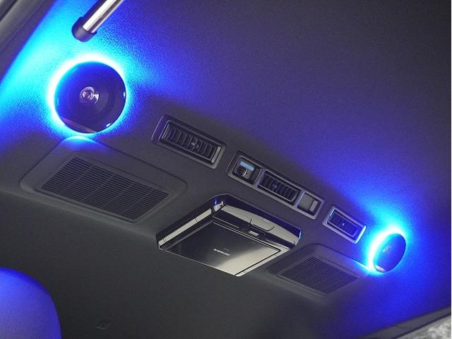 ハイエースバン スーパーGL ダークプライムII パノラミックビューモニター/14段ショックアブソーバー/スタビライザー/天井スピーカー/Aピラースピーカー/2インチローダウン/ボルクレーシング/エンジンルームカバー(65枚目)