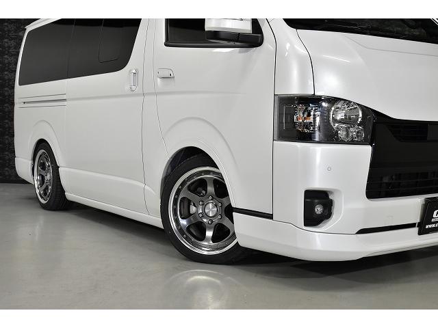 ハイエースバン スーパーＧＬ　ダークプライムＩＩ　フロントスポイラー／ＥＬ－１８ハイパーグロス／ハイグレードシ－トカバー／ＡＬＰＩＮＥ１１インチナビ／アルパイン１２．８インチナビ／フラットベットキット／１４段ショック／ヘッドライトインナーブラック（7枚目）