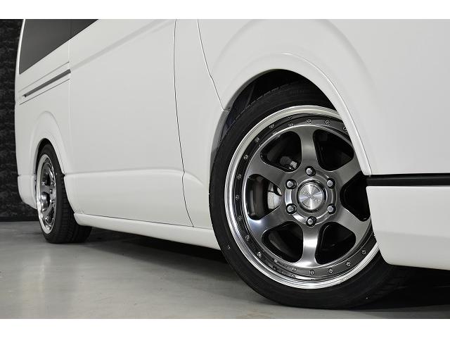 ハイエースバン スーパーＧＬ　ダークプライムＩＩ　フロントスポイラー／ＥＬ－１８ハイパーグロス／ハイグレードシ－トカバー／ＡＬＰＩＮＥ１１インチナビ／アルパイン１２．８インチナビ／フラットベットキット／１４段ショック／ヘッドライトインナーブラック（12枚目）