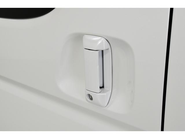 ハイエースバン スーパーＧＬ　ダークプライムＩＩ　フロントスポイラー／ＥＬ－１８ハイパーグロス／ハイグレードシ－トカバー／ＡＬＰＩＮＥ１１インチナビ／アルパイン１２．８インチナビ／フラットベットキット／１４段ショック／ヘッドライトインナーブラック（26枚目）