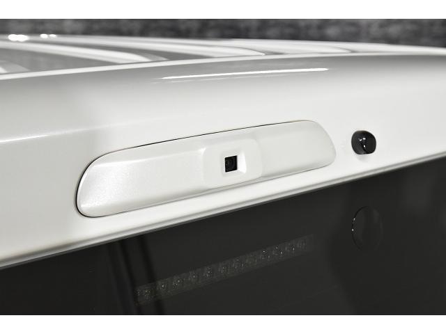 ハイエースバン スーパーＧＬ　ダークプライムＩＩ　フロントスポイラー／ＥＬ－１８ハイパーグロス／ハイグレードシ－トカバー／ＡＬＰＩＮＥ１１インチナビ／アルパイン１２．８インチナビ／フラットベットキット／１４段ショック／ヘッドライトインナーブラック（35枚目）