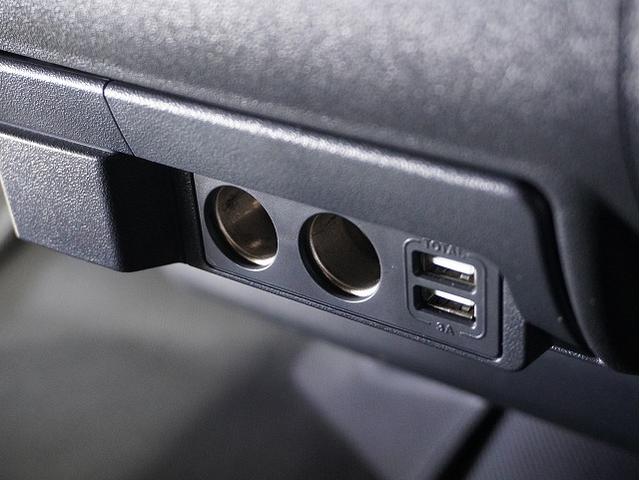 ハイエースバン スーパーＧＬ　ダークプライムＩＩ　フロントスポイラー／ＥＬ－１８ハイパーグロス／ハイグレードシ－トカバー／ＡＬＰＩＮＥ１１インチナビ／アルパイン１２．８インチナビ／フラットベットキット／１４段ショック／ヘッドライトインナーブラック（58枚目）