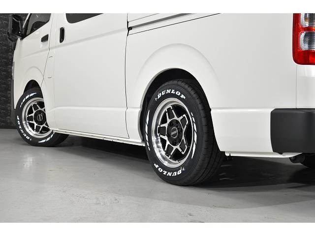 ハイエースバン ロングDX LEDヘッドライト/パノラミックビューモニター/デジタルインナーミラー/イージークローザー/ENCS-16 ブラックポリッシュ/ローダウン/フロントスポイラー/リアウィング/シートカバー(27枚目)