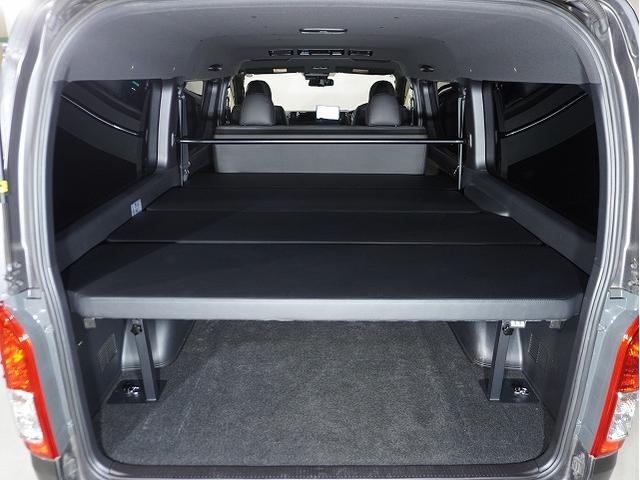 ハイエースバン スーパーGL ダークプライムII トヨタセーフティセンス/両側パワースライドドア/オートハイビーム/EL-19ハイパーグロス/フロントスポイラー/フラットベット/シートカバー/3インチローダウン(7枚目)