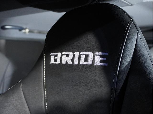 ハイエースバン スーパーＧＬ　ダークプライムＩＩ　両側パワースライドドア／ＬＥＤヘッドライト／ＡＬＰＩＮＥ　１１インチナビ／ドライブレコーダー／ＢＲＩＤＥシート／エンジンルームカバー／シートカバー／ショックアブソーバー／エクストリームフロントスポイラ（61枚目）