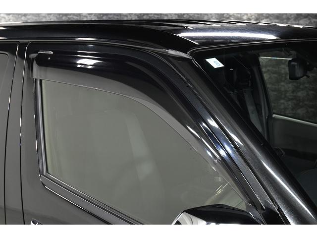 ハイエースバン スーパーGL ダークプライムII ダークプライムII/ディーゼル/小窓付きスライドドア/ローダウン/ビッグX/アルパイン/ドライブレコーダー/Aピラーツィーター/クラフトプラス/収納付きベッドキット/18インチ/2インチローダウン(11枚目)