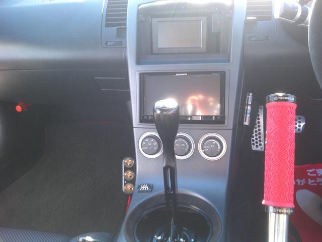 フェアレディZ ベースグレード フルエアロ/ファイナルコネクション車高調/アッパーアーム/マフラー/18インチアルミ/LSD/社外テール/ナビテレビ/ETC/バックカメラ/ブリットフルバケ/シフト・サイドブレーキ加工/バックモニター(17枚目)