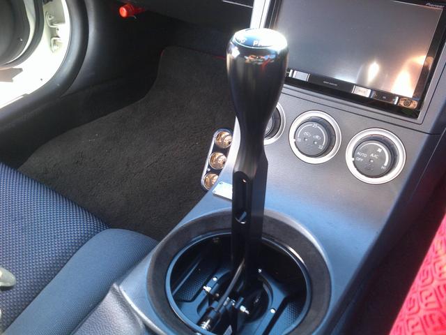 フェアレディZ ベースグレード フルエアロ/ファイナルコネクション車高調/アッパーアーム/マフラー/18インチアルミ/LSD/社外テール/ナビテレビ/ETC/バックカメラ/ブリットフルバケ/シフト・サイドブレーキ加工/バックモニター(18枚目)