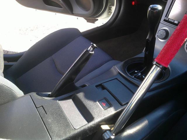 フェアレディZ ベースグレード フルエアロ/ファイナルコネクション車高調/アッパーアーム/マフラー/18インチアルミ/LSD/社外テール/ナビテレビ/ETC/バックカメラ/ブリットフルバケ/シフト・サイドブレーキ加工/バックモニター(19枚目)