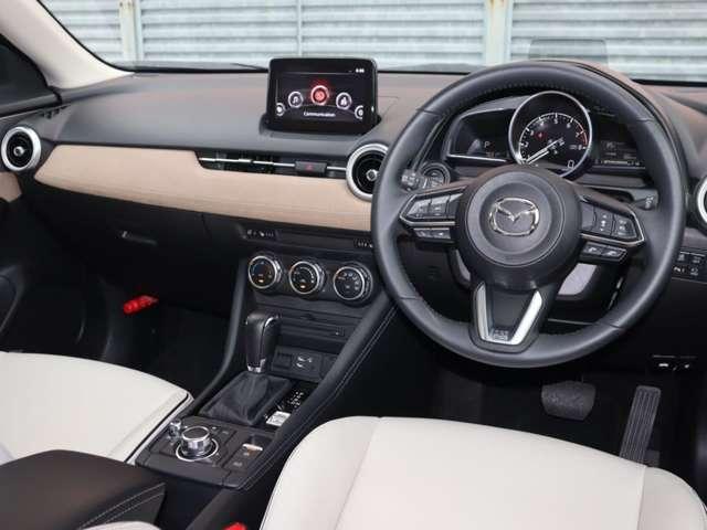 ＣＸ－３ １．５　１５Ｓ　アーバン　ドレッサー　マツダ認定中古車　ＢＯＳＥサウンド　３６０°ビュ（3枚目）