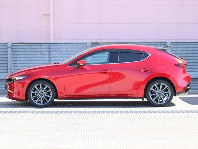 ＭＡＺＤＡ３ファストバック １．５　１５Ｓ　ツーリング　マツダ認定中古車　衝突被害軽減ブレーキ　バ（18枚目）
