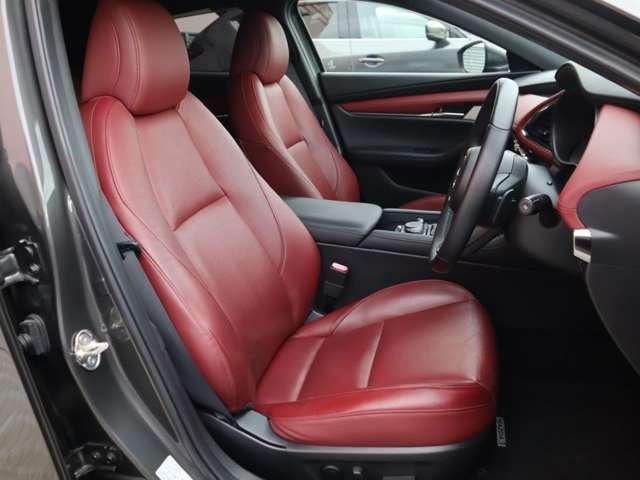 ＭＡＺＤＡ３ファストバック １．８　ＸＤ　バーガンディ　セレクション　ディーゼルターボ　マツダ認定中古車　衝突被害軽減ブレーキ　コ（12枚目）