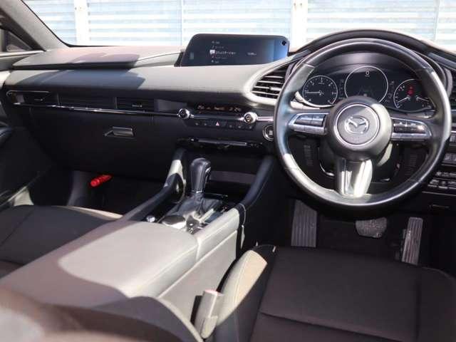 MAZDA3ファストバック 1.8 XD プロアクティブ ツーリング セレクション ディ マツダ認定中古車 衝突被害軽減ブレーキ コ(3枚目)