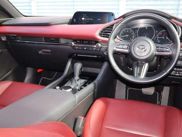 MAZDA3ファストバック 2.0 20S プロアクティブ ツーリング セレクション マツダ認定中古車 衝突被害軽減ブレーキ コ(3枚目)
