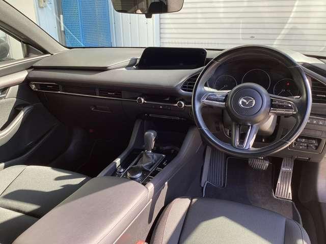 MAZDA3ファストバック 1.5 15S ブラックトーンエディション マツダ認定中古車 衝突被害軽減ブレーキ 36(3枚目)