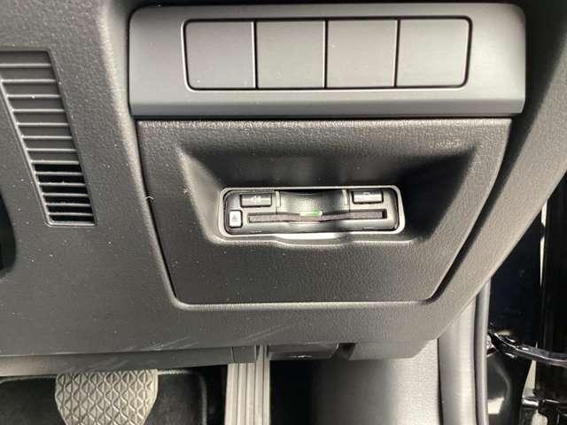 �d�s�b��������񓋍ځB���������������Œ�Ԃ���K�v�Ȃ�ē��R�Ȃ��ł��B�X���[�Y�ɃX�g���X�Ȃ��h���C�u�����y���݂��������B�i���x�����z�ɃZ�b�g�A�b�v��p�͊܂܂�Ă���܂���B�j