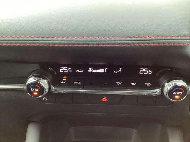 ＭＡＺＤＡ３ファストバック ２．０　２０Ｓ　ブラックトーンエディション　マツダ認定中古車　衝突被害軽減ブレーキ　コ（12枚目）